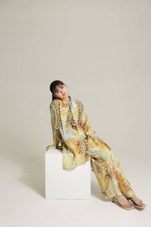 Asuka Saitô feet photo thumbnail