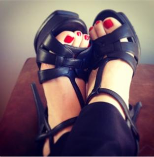 Atala Sarmiento feet photo 5