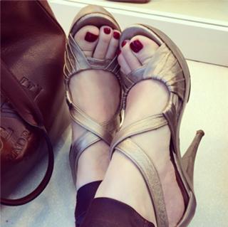 Atala Sarmiento feet photo 17