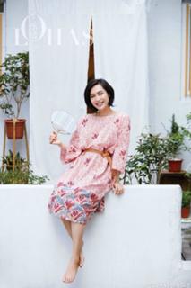 Athena Chu feet photo 6