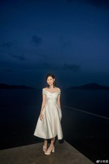 Athena Chu feet photo 11