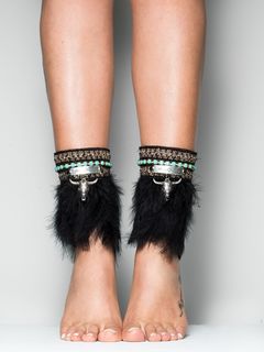 Athina Oikonomakou feet photo thumbnail