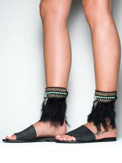 Athina Oikonomakou feet photo thumbnail
