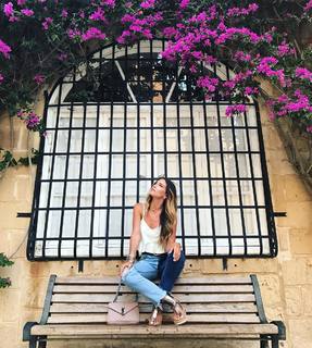 Athina Oikonomakou feet photo thumbnail