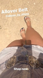 Athina Oikonomakou feet photo thumbnail