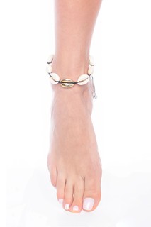 Athina Oikonomakou feet photo thumbnail