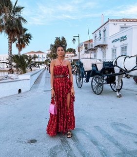 Athina Oikonomakou feet photo thumbnail