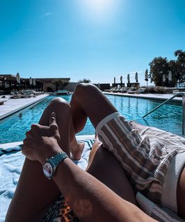 Athina Oikonomakou feet photo thumbnail