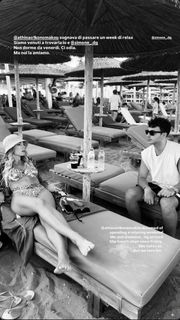 Athina Oikonomakou feet photo thumbnail