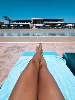 Athina Oikonomakou feet photo thumbnail