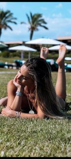 Athina Oikonomakou feet photo thumbnail