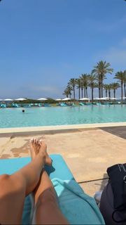 Athina Oikonomakou feet photo thumbnail