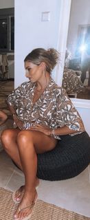 Athina Oikonomakou feet photo thumbnail