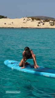 Athina Oikonomakou feet photo thumbnail