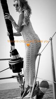 Athina Oikonomakou feet photo thumbnail