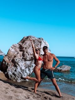 Athina Oikonomakou feet photo thumbnail