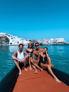 Athina Oikonomakou feet photo thumbnail