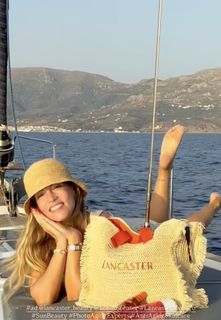 Athina Oikonomakou feet photo 3