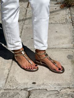 Athina Oikonomakou feet photo 8