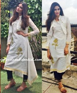 Athiya Shetty feet photo 3