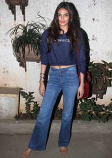 Athiya Shetty feet photo 2