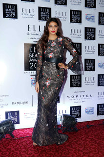Athiya Shetty feet photo 15