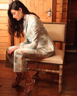 Athiya Shetty feet photo 6