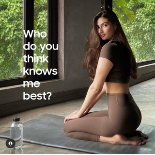 Athiya Shetty feet photo 15