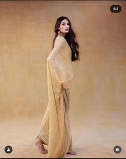 Athiya Shetty feet photo 8