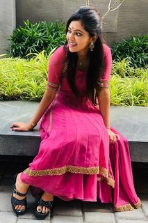 Athulya feet photo 2