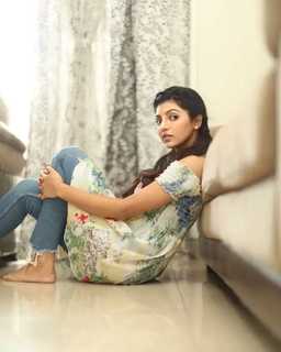 Athulya feet photo 12