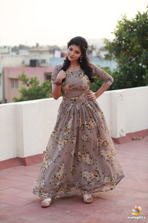 Athulya feet photo 15