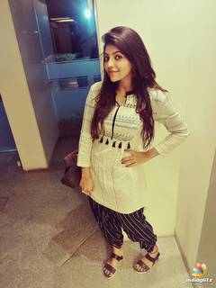 Athulya feet photo 13