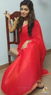 Athulya feet photo 10