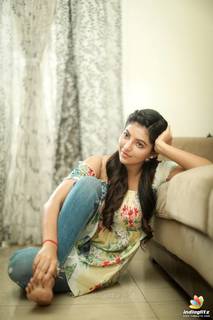Athulya feet photo 15