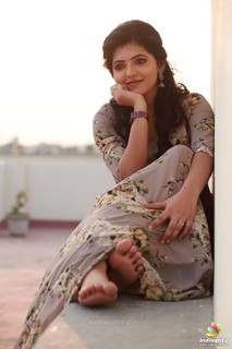Athulya feet photo 12