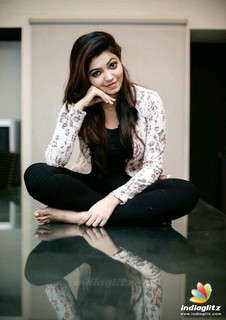 Athulya feet photo 8