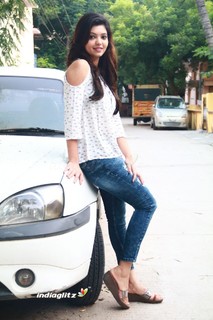 Athulya feet photo 6