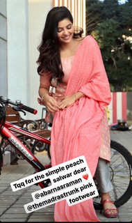 Athulya feet photo 19