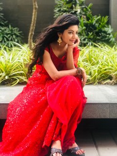 Athulya feet photo 11