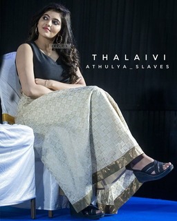 Athulya feet photo 8