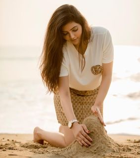 Athulya feet photo 2
