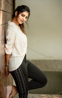 Athulya feet photo 16
