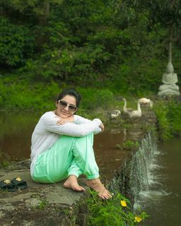 Athulya feet photo 11