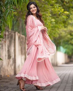 Athulya feet photo 3