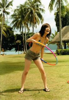 Atsuko Maeda feet photo 14
