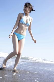 Atsuko Maeda feet photo 1
