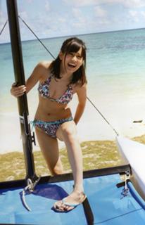 Atsuko Maeda feet photo 17
