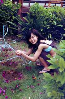 Atsuko Maeda feet photo 17