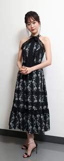 Atsuko Maeda feet photo 4